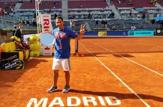 Daniel Tudorache on a tennis court during a training session